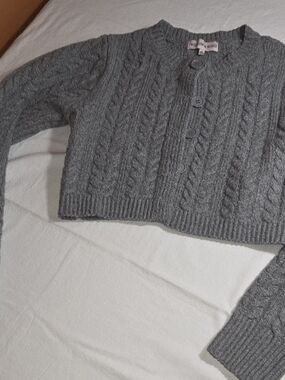 Willow & Wind Gray Cable Knit Button-Front Cardigan